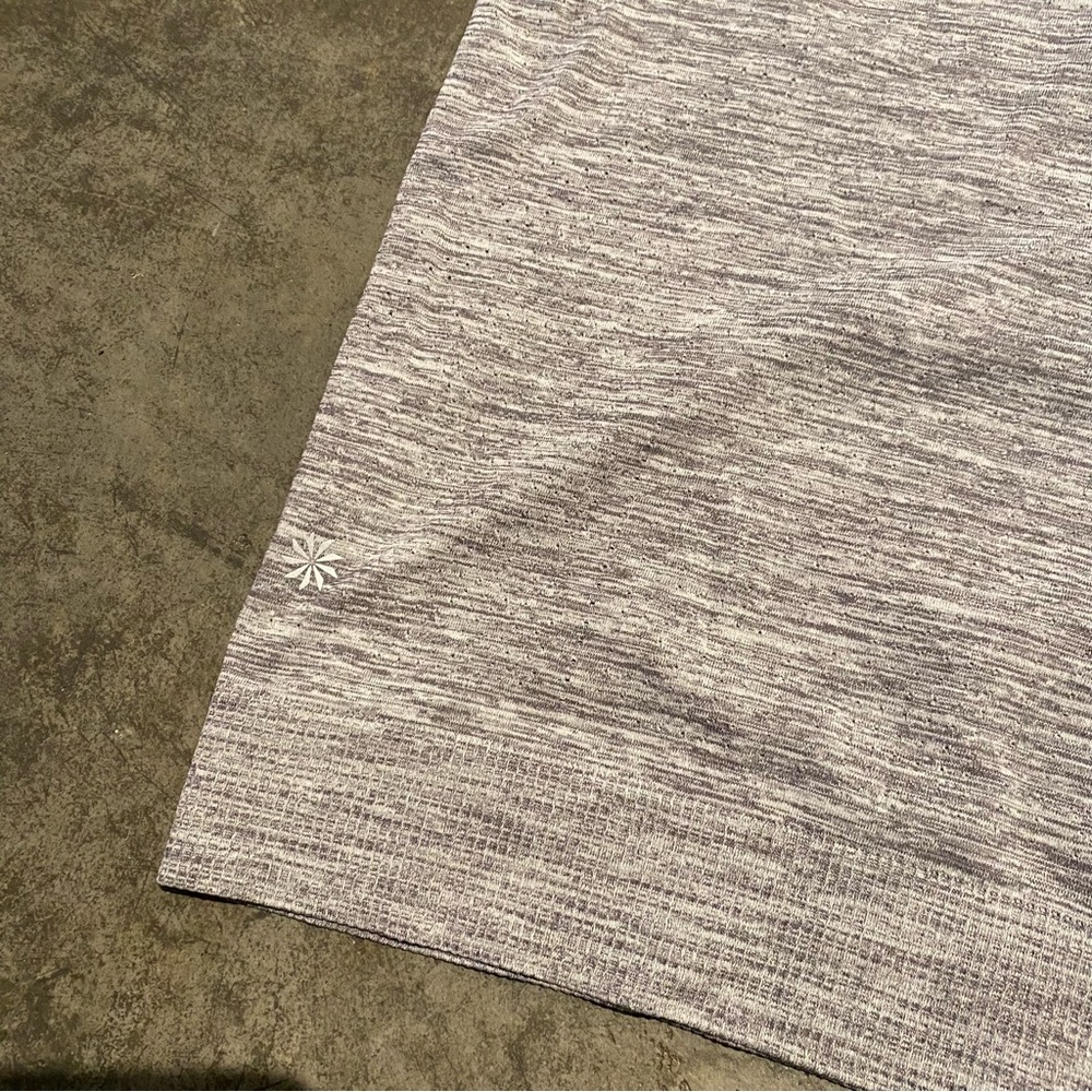 Athleta Sz Medium Grey Heathered In Motion Seamless Tank - Picture 4 of 6